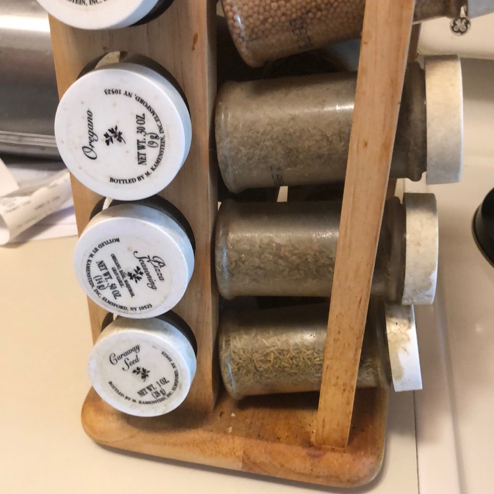Spice Rack with Glass Jars in Natural Wood - Unbranded